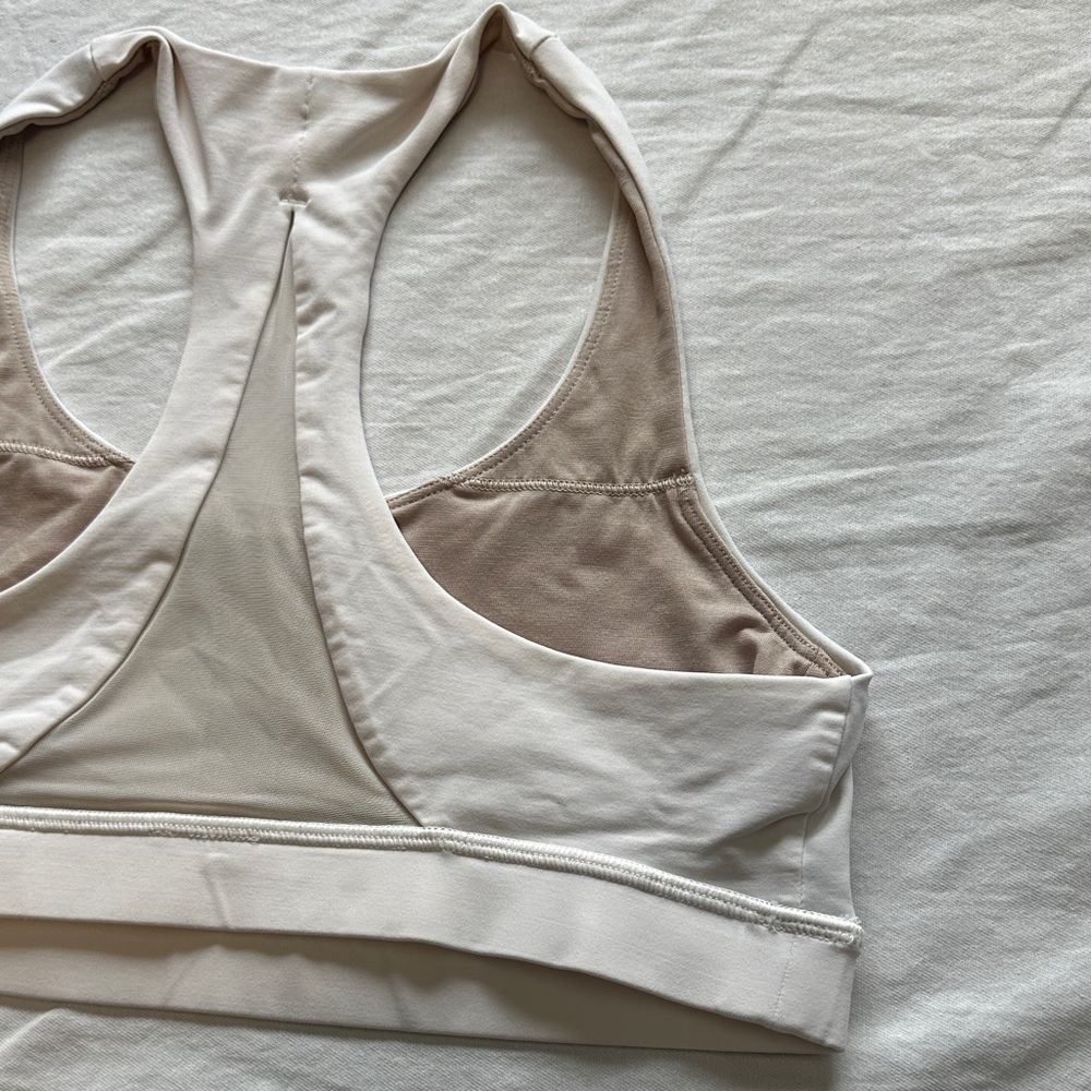 Lululemon Racerback Sports Bra - Picture 5 of 8